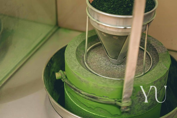 Stone milling green tea